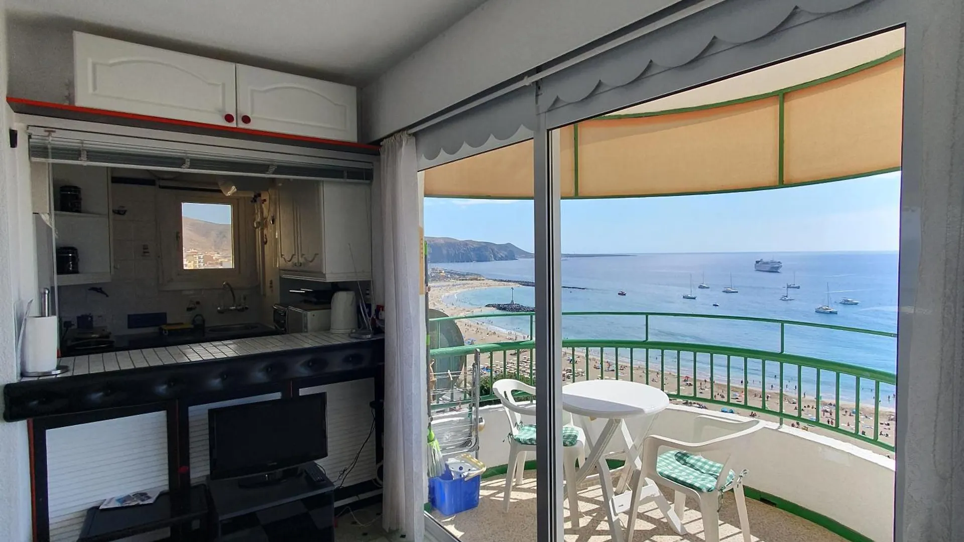 Panoramic Seaview Las Vistas Beach Studio Apartment Arona   Arona (Tenerife)
